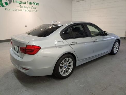 Used 2018 BMW 320i xDrive Sedan AWD/4WD image 6