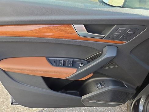 Certified 2023 Audi Q5 2.0T Premium Plus w/ Premium Plus Package image 13