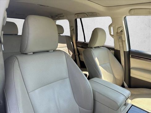 Used 2018 Lexus GX 460 Premium w/ Premium Package AWD/4WD image 29