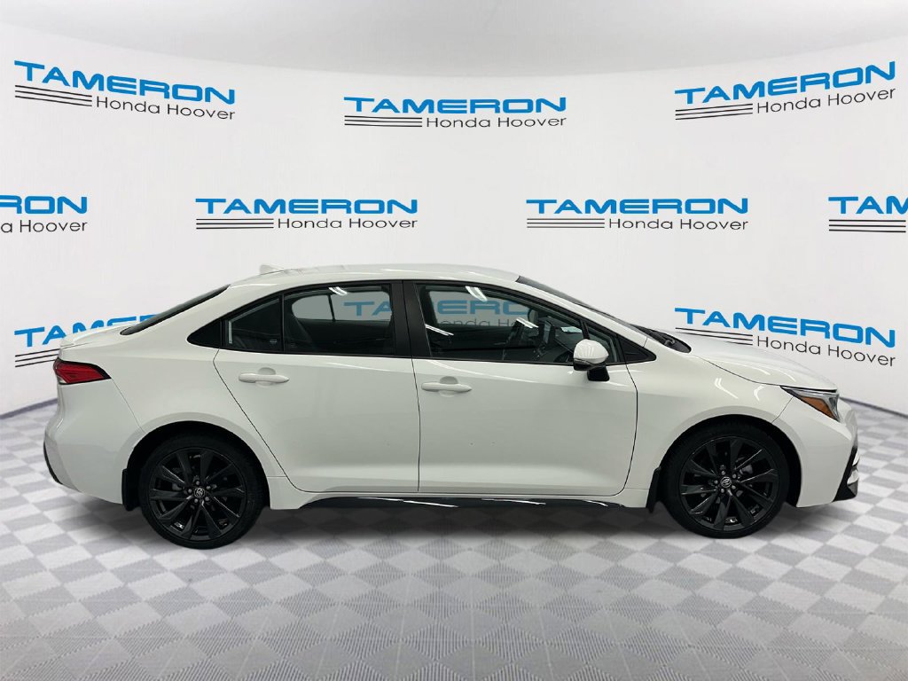 Used 2023 Toyota Corolla SE FWD image 6