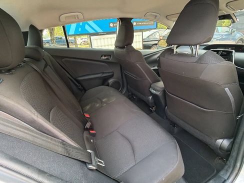 Used 2021 Toyota Prius LE AWD/4WD image 21