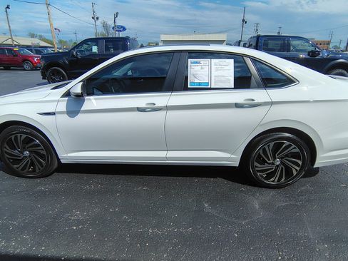Used 2019 Volkswagen Jetta SEL Premium FWD image 8