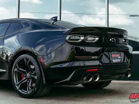 Used 2022 Chevrolet Camaro SS RWD image 57