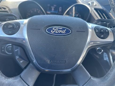 Used 2016 Ford Escape Titanium image 10
