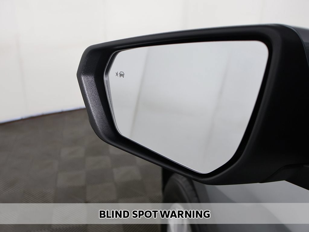 Used 2024 Chevrolet Equinox LT w/ LPO, Floor Liner Package AWD/4WD image 4