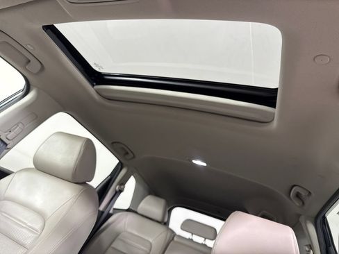 Used 2024 Honda CR-V EX-L image 19