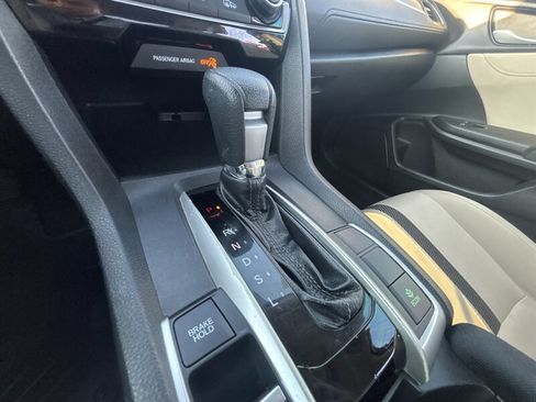 Used 2018 Honda Civic EX image 17