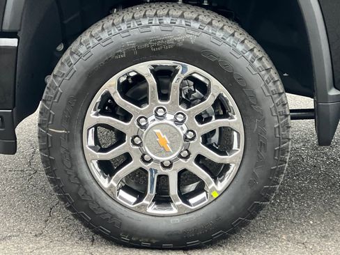 New 2026 Chevrolet Silverado 2500 LTZ w/ Z71 Chrome Sport Edition image 23