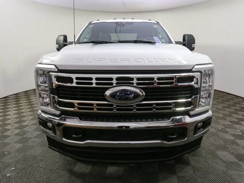 Used 2024 Ford F250 XLT AWD/4WD image 4