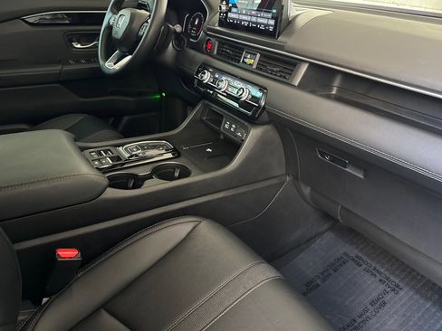 Used 2024 Honda Pilot EX-L image 30