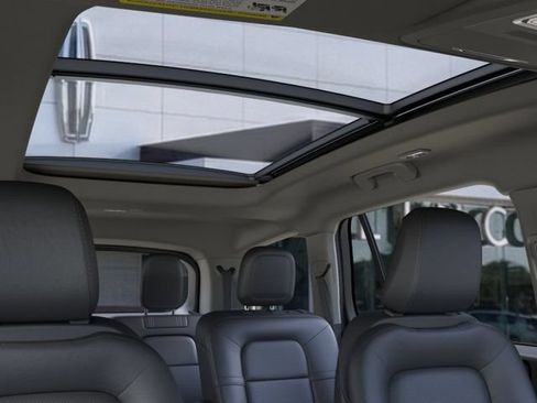 New 2026 Lincoln Aviator 2WD image 22