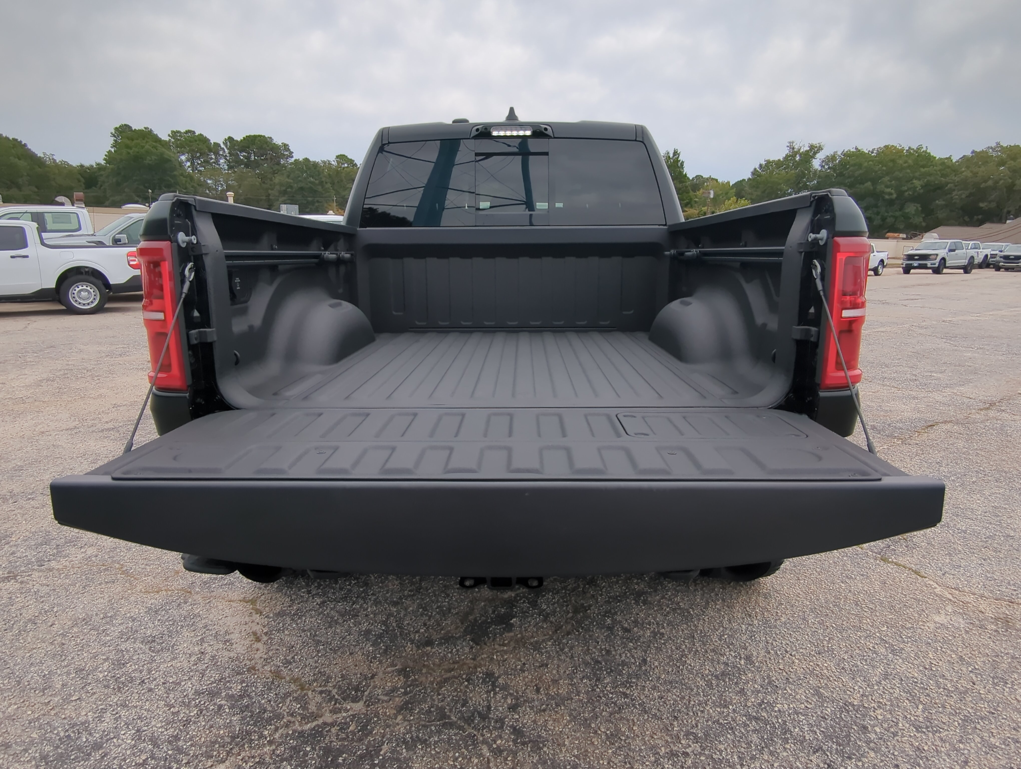 Used 2026 RAM 1500 RHO w/ RHO Level 1 Equipment Group AWD/4WD image 11