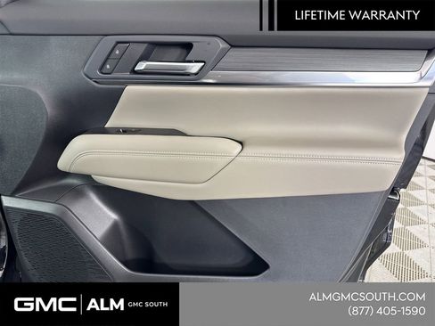 New 2026 GMC Terrain Elevation w/ Elevation Premium Package image 16