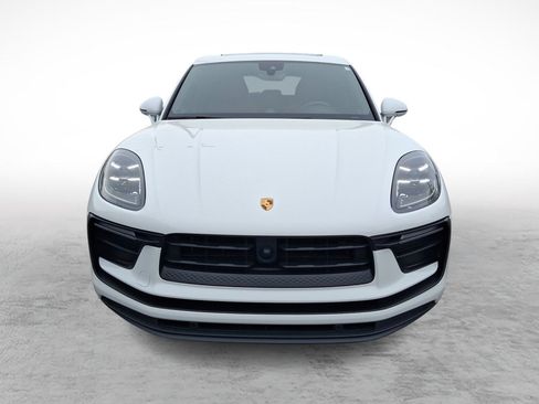 Used 2023 Porsche Macan AWD/4WD image 8
