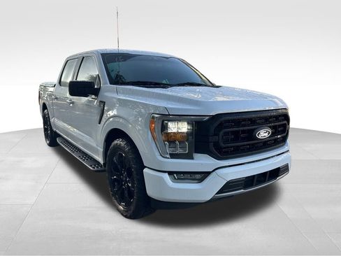 Used 2021 Ford F150 XLT w/ Equipment Group 302A High RWD image 2