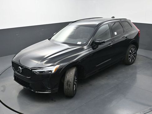 Used 2024 Volvo XC60 B5 Plus w/ Protection Package Premier image 32