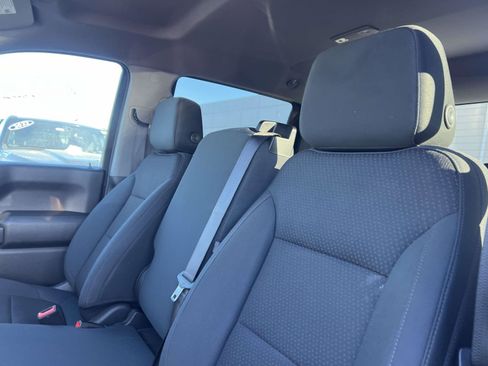 Used 2020 Chevrolet Silverado 1500 Custom Trail Boss w/ Custom Convenience Package image 9