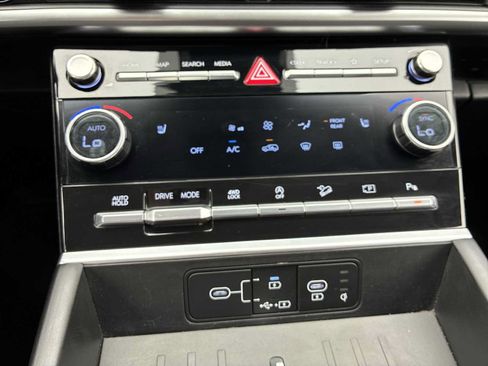 Used 2024 Hyundai Santa Fe SEL AWD/4WD image 16
