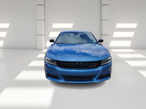 Used 2023 Dodge Charger SXT RWD image 2