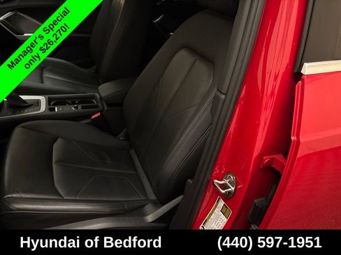 Used 2025 Audi Q3 2.0T Premium AWD/4WD image 12