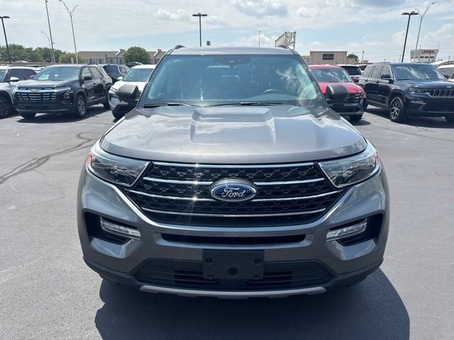 Used 2024 Ford Explorer XLT w/ Equipment Group 202A AWD/4WD image 10