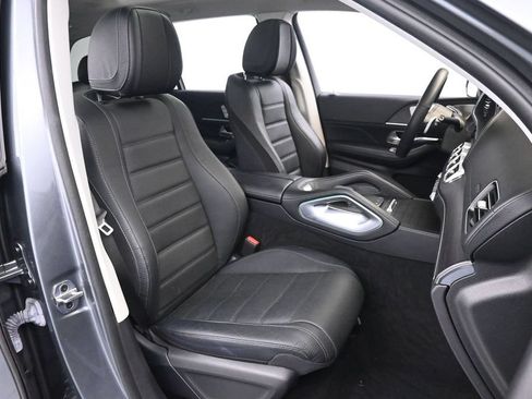 Used 2023 Mercedes-Benz GLS 580 4MATIC image 26