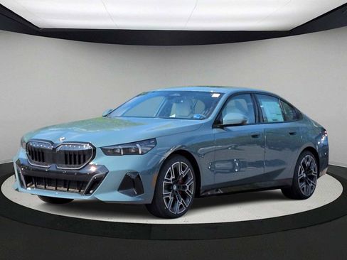 New 2026 BMW 530i xDrive AWD/4WD image 4