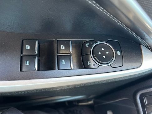 Used 2023 Ford Explorer XLT w/ Equipment Group 202A AWD/4WD image 33