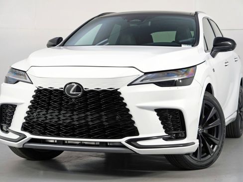 Used 2024 Lexus RX 500h F Sport w/ Convenience Package image 3