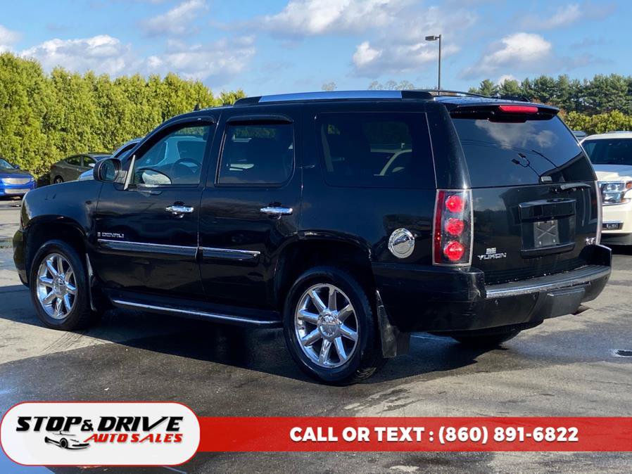Used 2007 GMC Yukon Denali AWD/4WD image 3