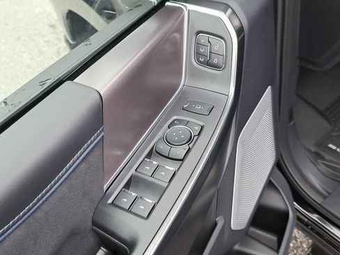 New 2026 Ford F350 Platinum w/ FX4 Off-Road Package image 23