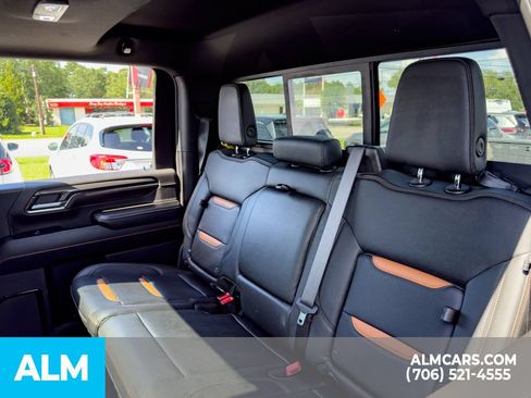 Used 2024 GMC Sierra 2500 AT4 w/ AT4 Premium Plus Package AWD/4WD image 18