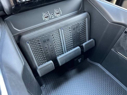 New 2025 RAM 2500 Laramie image 33