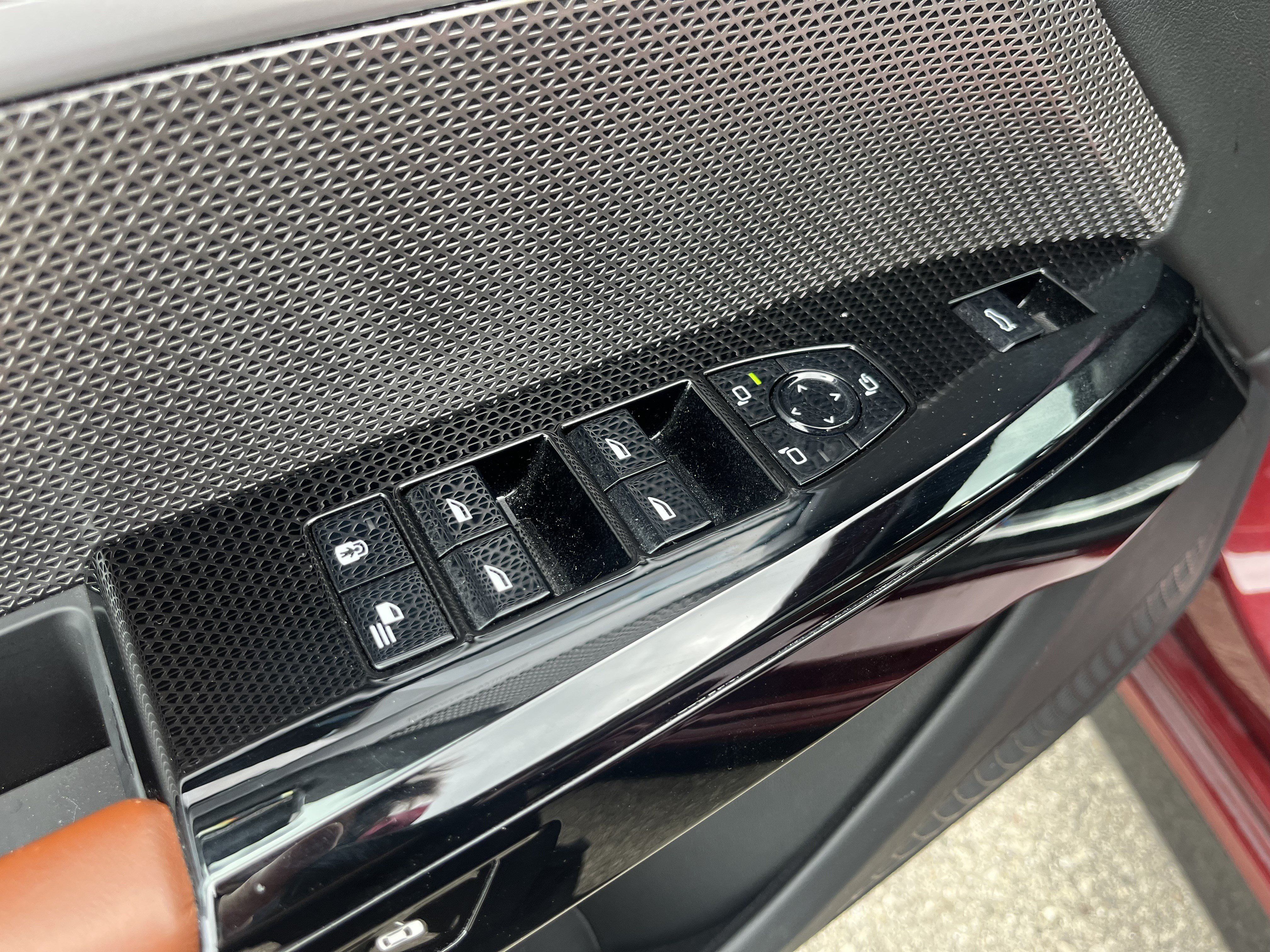 Certified 2023 BMW 760i xDrive AWD/4WD image 18