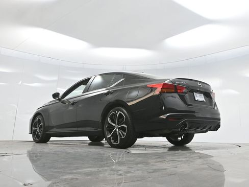 Used 2023 Nissan Altima 2.5 SR image 55