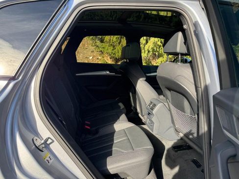 Used 2025 Audi Q5 2.0T Premium w/ Convenience Plus Package image 10