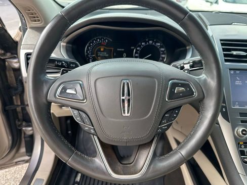 Used 2019 Lincoln MKZ Reserve image 25
