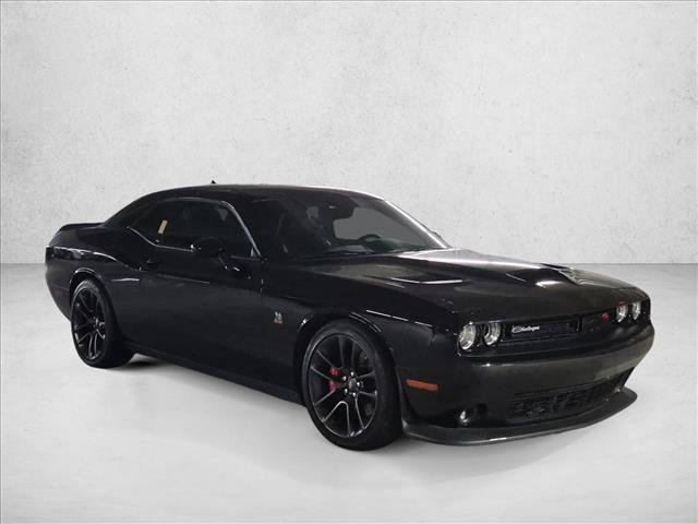 Used 2022 Dodge Challenger R/T Scat Pack RWD image 3