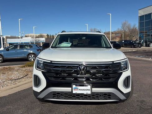 New 2026 Volkswagen Atlas Peak Edition AWD/4WD image 2