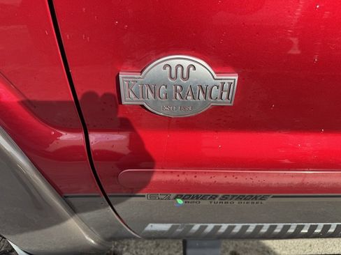 Used 2016 Ford F350 King Ranch w/ King Ranch w/Chrome Package image 9