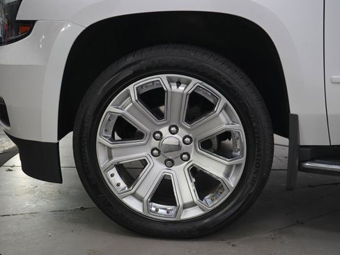 Used 2017 Chevrolet Tahoe Premier AWD/4WD image 33