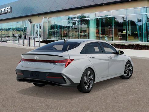 New 2026 Hyundai Elantra SEL Sport image 4