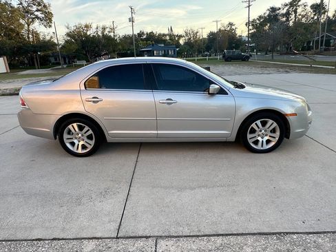 Used 2009 Ford Fusion SEL image 8
