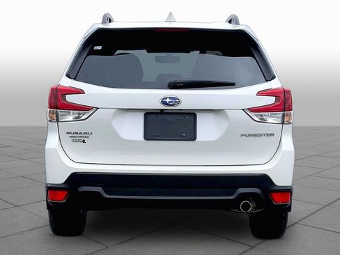 Certified 2023 Subaru Forester Limited AWD/4WD image 5