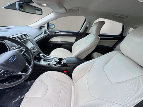 Used 2016 Ford Fusion Titanium FWD image 8