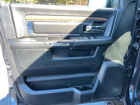 Used 2016 RAM 1500 Laramie w/ Convenience Group image 14