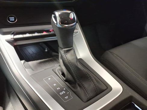 Certified 2025 Audi Q3 2.0T Premium w/ Convenience Package image 13