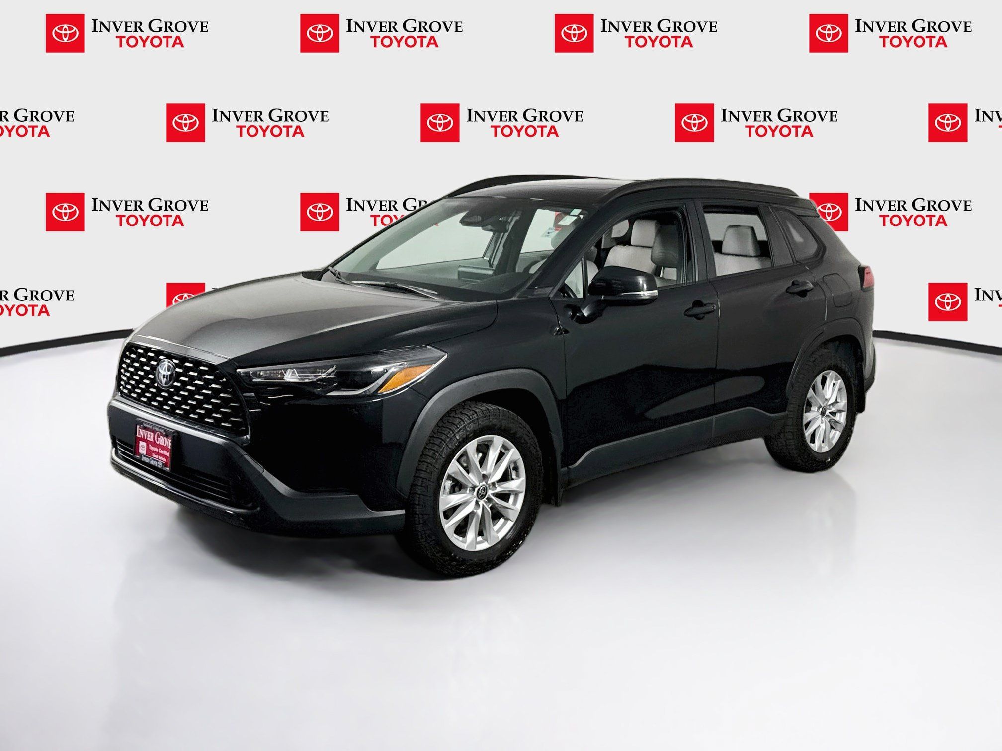 Certified 2023 Toyota Corolla Cross LE w/ Moonroof Package AWD/4WD image 1