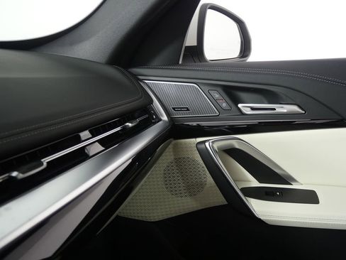 Used 2026 BMW X1 xDrive28i image 23