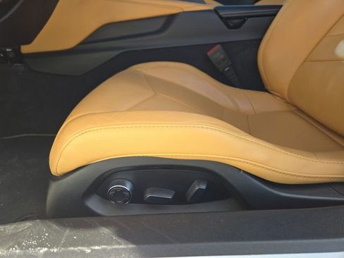 Used 2022 Chevrolet Corvette Stingray Preferred Cpe w/ Chrome Exterior Badge Package image 26